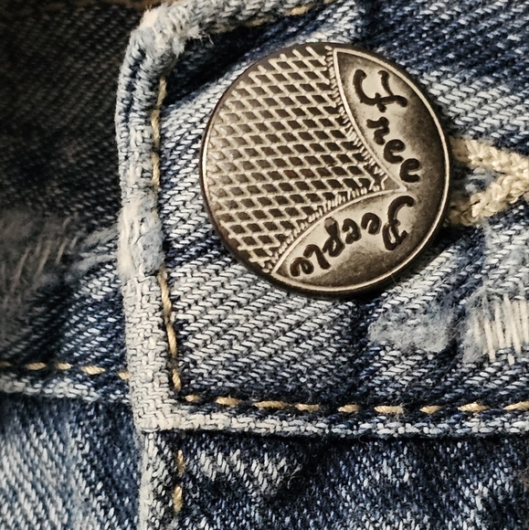 Free people | High-Waisted Medium Wash Jean Shorts with Distressing and Lace Hem - Picture 5 of 8